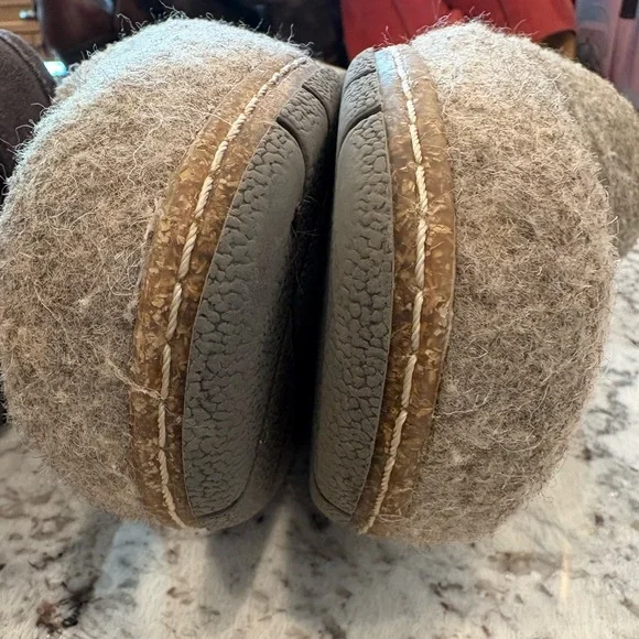 2 Pairs Earth Shoes size 8 Very Good Condition - Picture 11 of 13